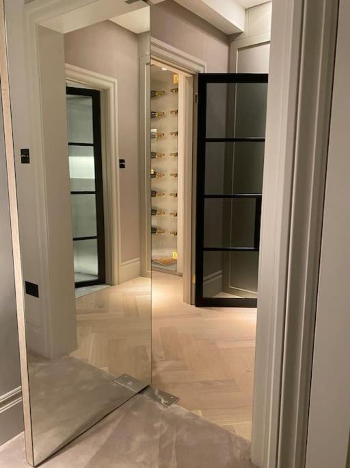 Luxury Georgian Apartment - 5 Minute Walk To Spa باث المظهر الخارجي الصورة