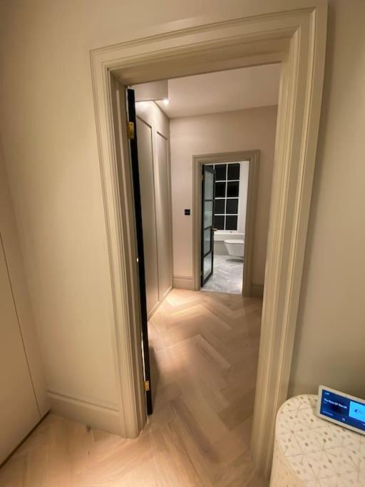 Luxury Georgian Apartment - 5 Minute Walk To Spa باث المظهر الخارجي الصورة