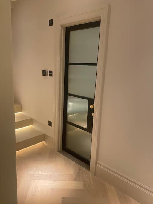 Luxury Georgian Apartment - 5 Minute Walk To Spa باث المظهر الخارجي الصورة