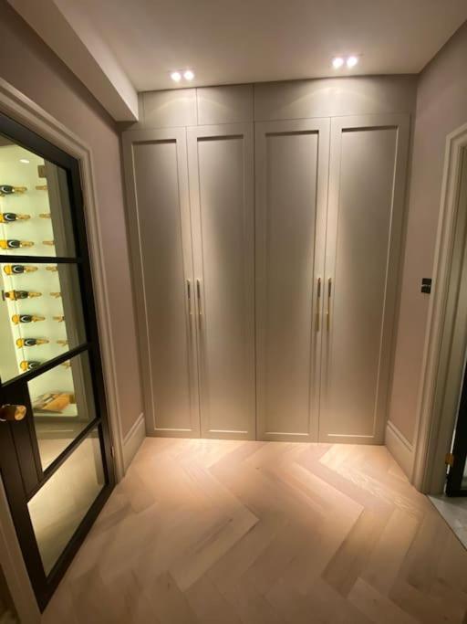 Luxury Georgian Apartment - 5 Minute Walk To Spa باث المظهر الخارجي الصورة