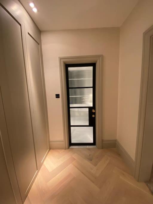 Luxury Georgian Apartment - 5 Minute Walk To Spa باث المظهر الخارجي الصورة
